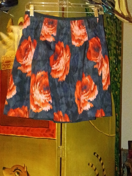 GAP Dresses & Skirts - Vintage GAP Black Skirt with Bold Red Floral Print